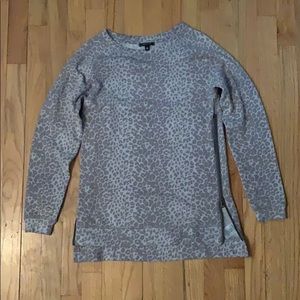 Brand new w/o tags top. Grey leopard print.